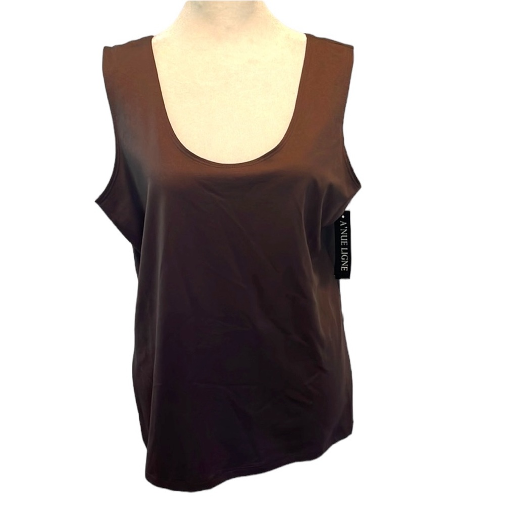 A'nue Ligne classic tank in walnut. Tactel & Lycra. Size XL. NWT
